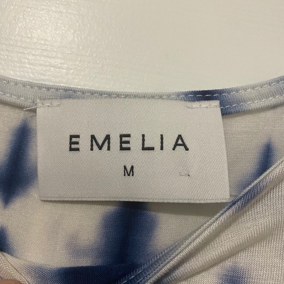 Blue & White Knot Front Shirt Sleeve Top - Picture 8 of 10